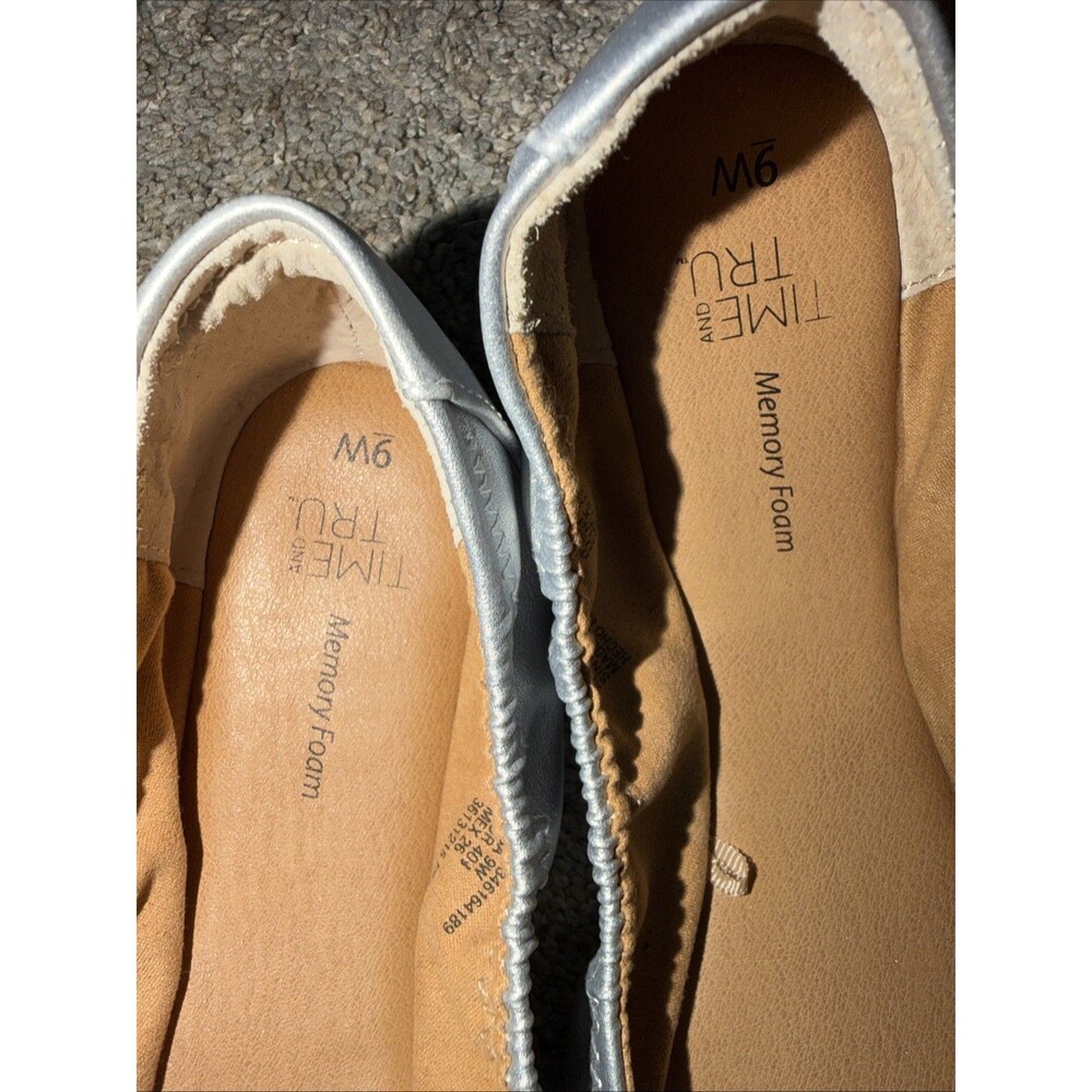 Y2K Scrunch Ballet Shoes Metallic Memory Foam Flats Women's Ruched Trim Sz 9W - Picture 4 of 7